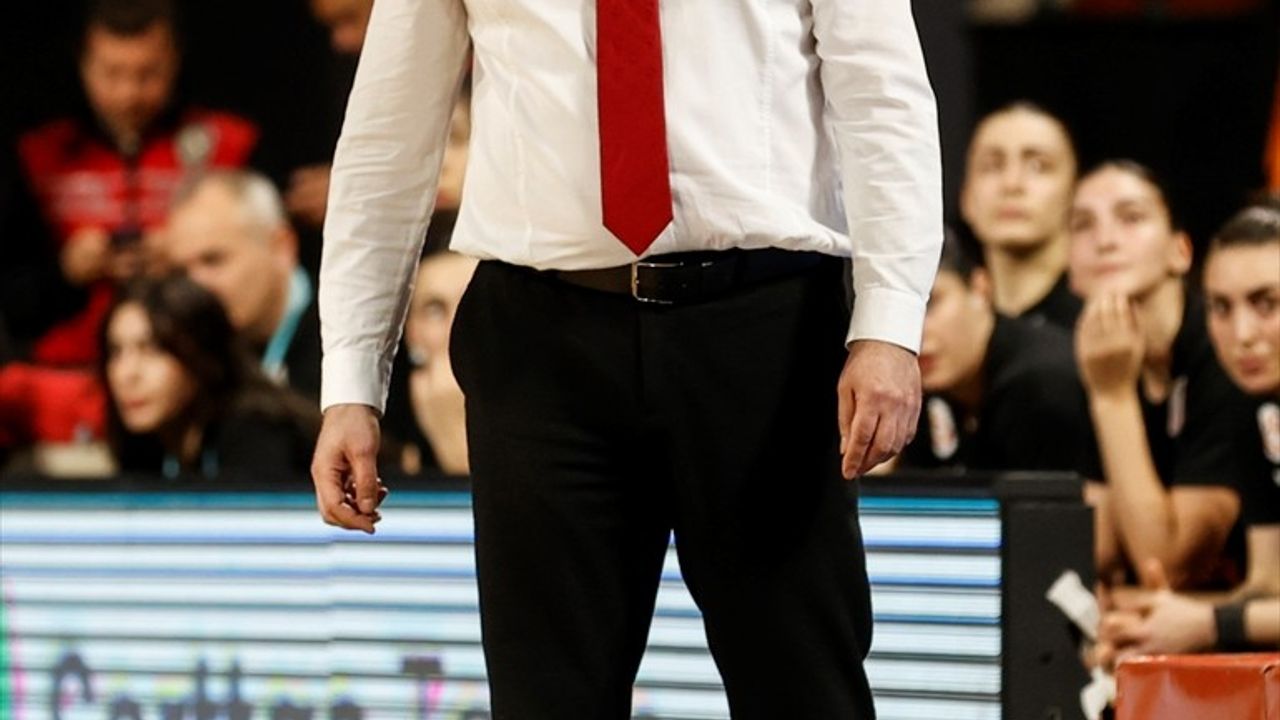 ÇİMSA ÇBK Mersin, Yarı Finalde Öne Geçti!