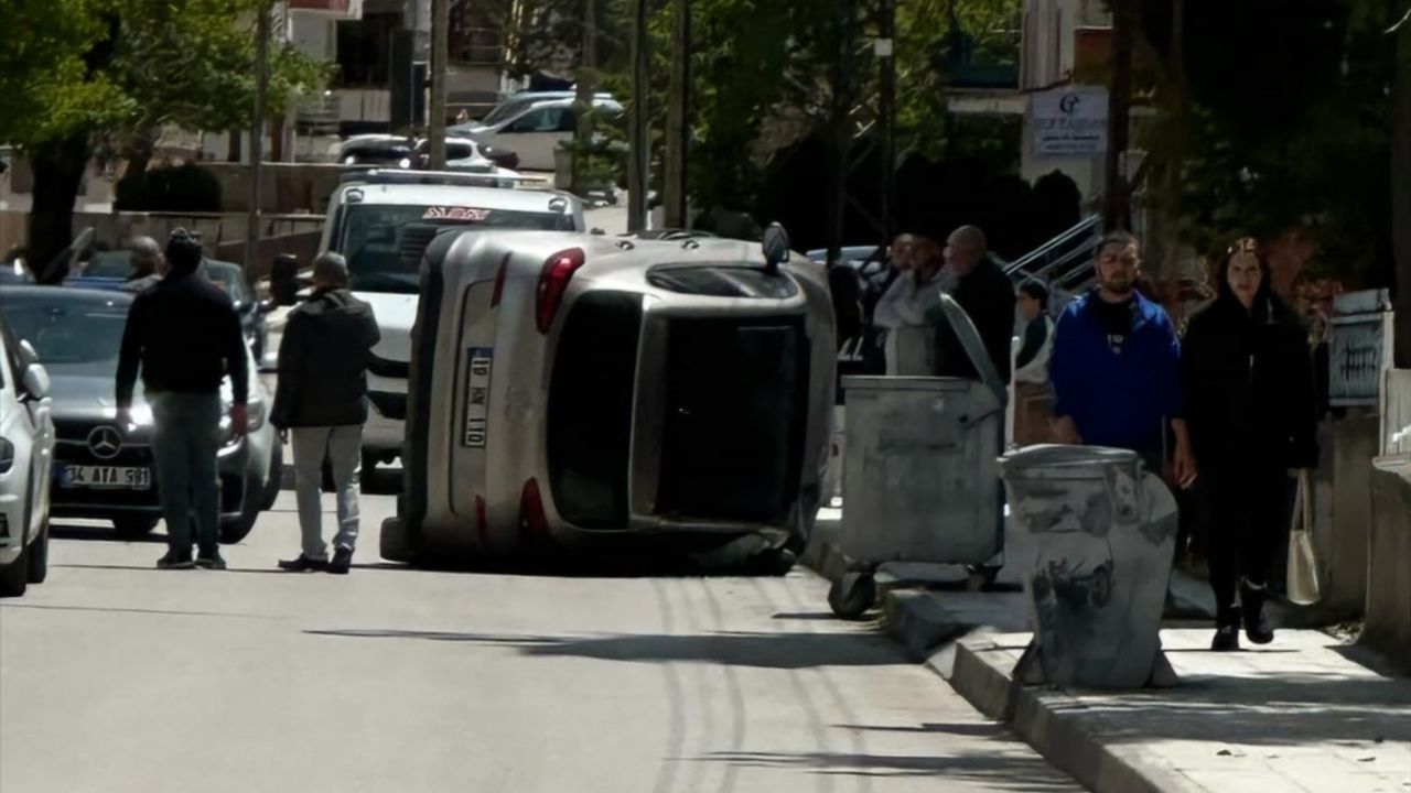 Çorum'da Trafik Kazası: Anne ve Kızı Yaralandı