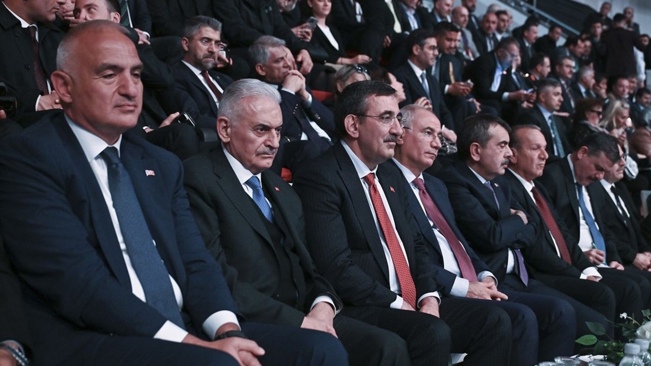 Cumhurbaşkanı Yardımcısı Yılmaz'dan Turizm Vurgusu: Erzurum 2025 EİT Turizm Başkenti Olacak