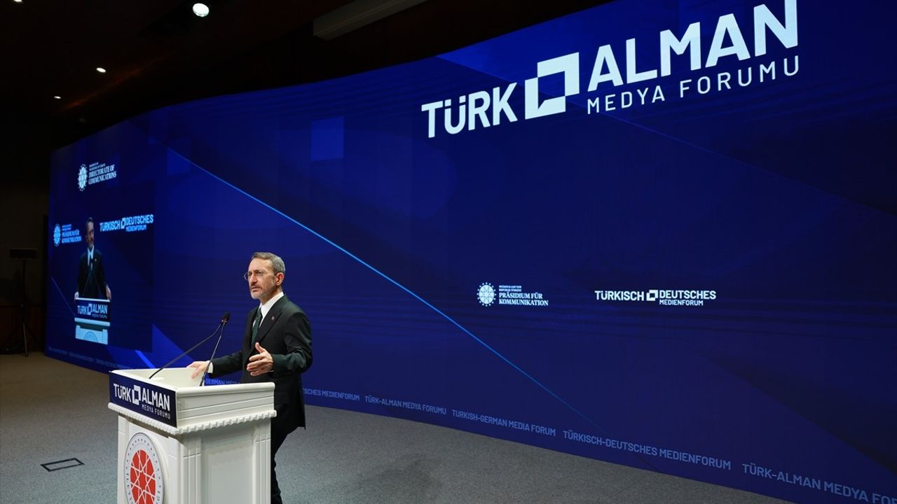 Cumhurbaşkanlığı İletişim Başkanı Altun, Türk-Alman Medya Forumu'nda İsrail'in Filistin'deki Soykırımlarına Dikkat Çekti