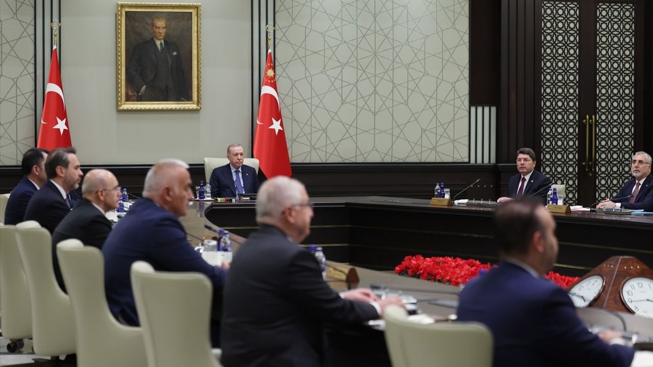 Cumhurbaşkanlığı Kabinesi Toplandı: Kritik Toplantının Ayrıntıları