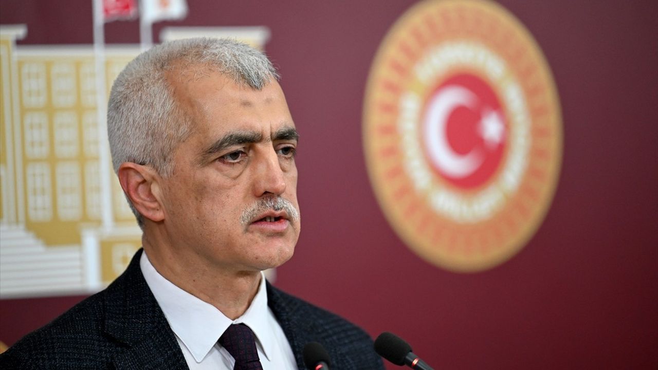 DEM Parti Milletvekilleri Gündemi Değerlendirdi: Sırrı Süreyya Önder İçin Dualar Edildi