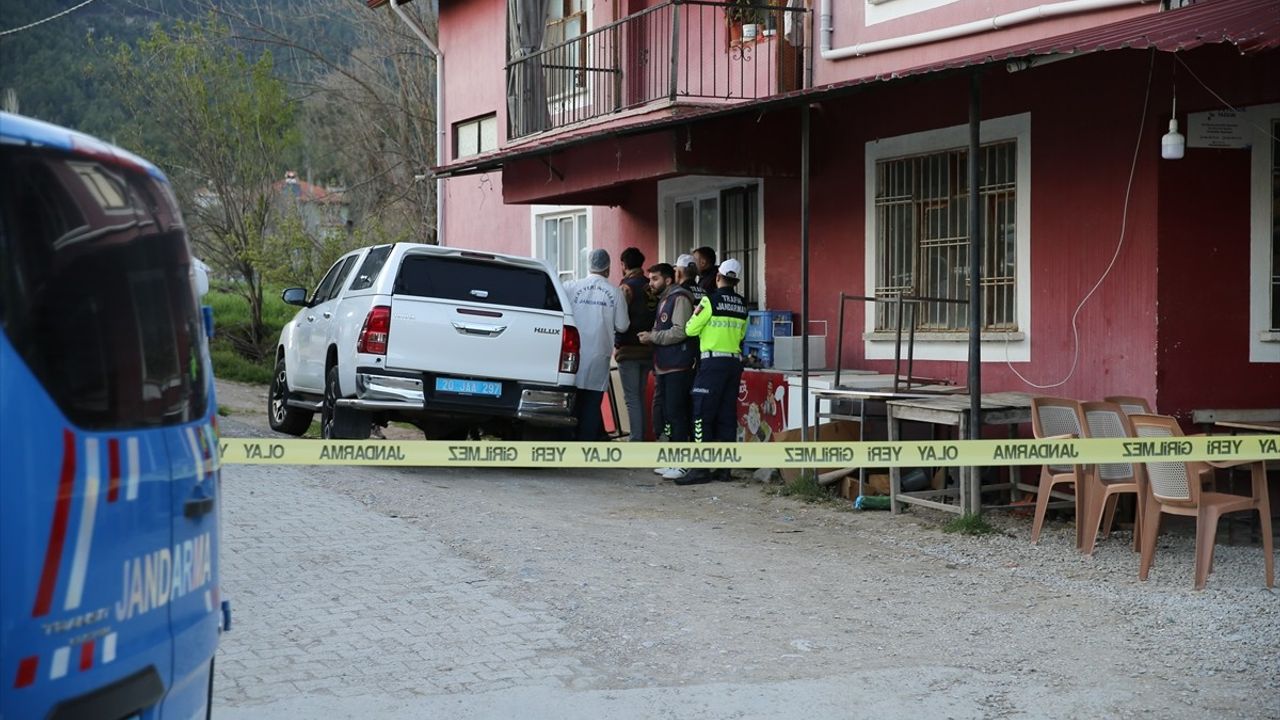 Denizli'de Kardeşi ve Yengesini Tüfekle Öldüren Şüpheli Yakalandı