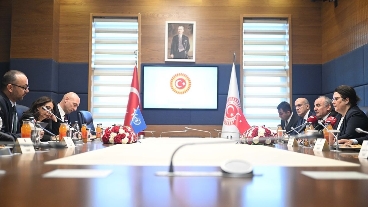 Derya Yanık, BM Temsilcisi M'jid ile Çocuk Hakları Üzerine Görüştü