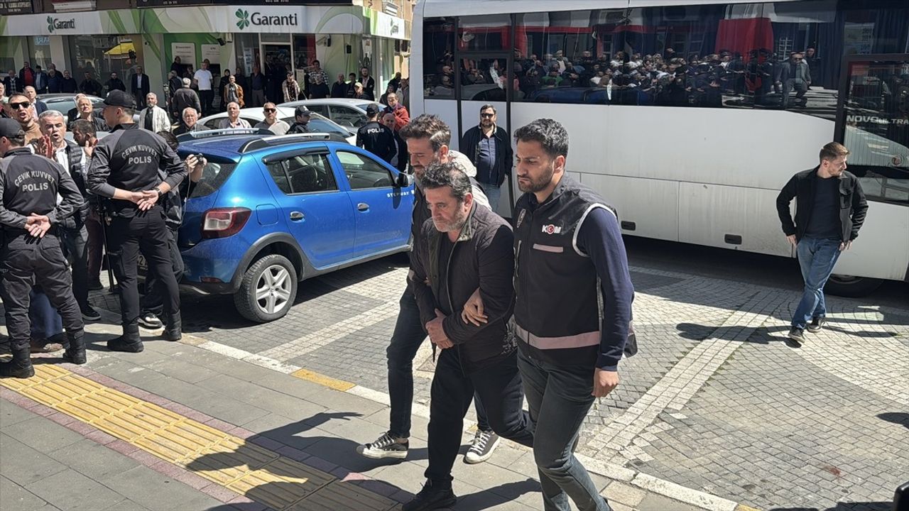 Devrek Belediyesi'nde Usulsüzlük İddiası: 8 Şüpheli Gözaltında