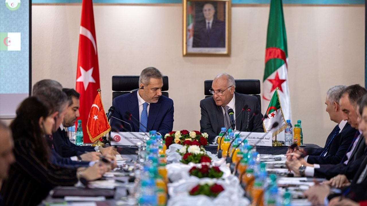 Dışişleri Bakanı Hakan Fidan, Cezayirli Mevkidaşı ile Görüştü