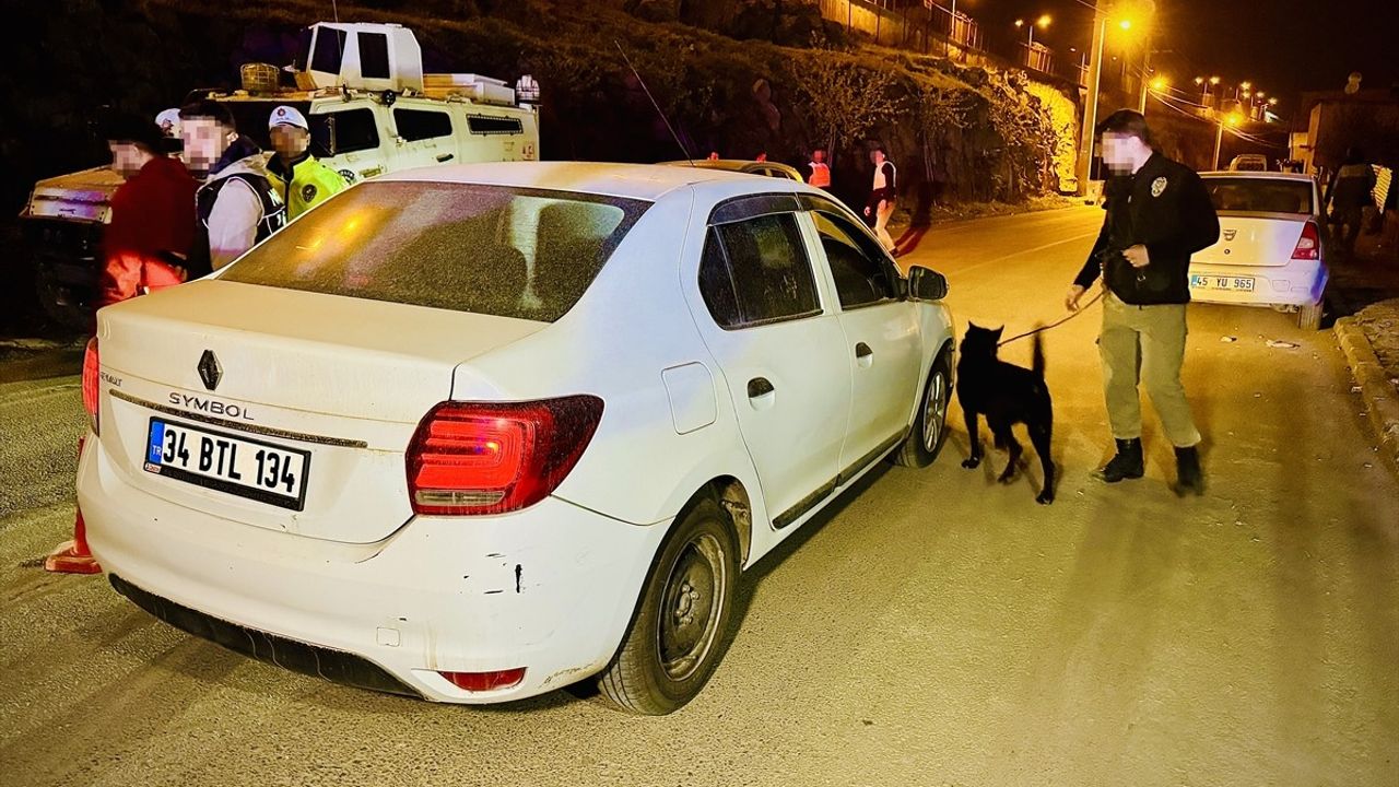 Diyarbakır'da 300 Polisle 'Narko Hançer' Uygulaması Başlatıldı