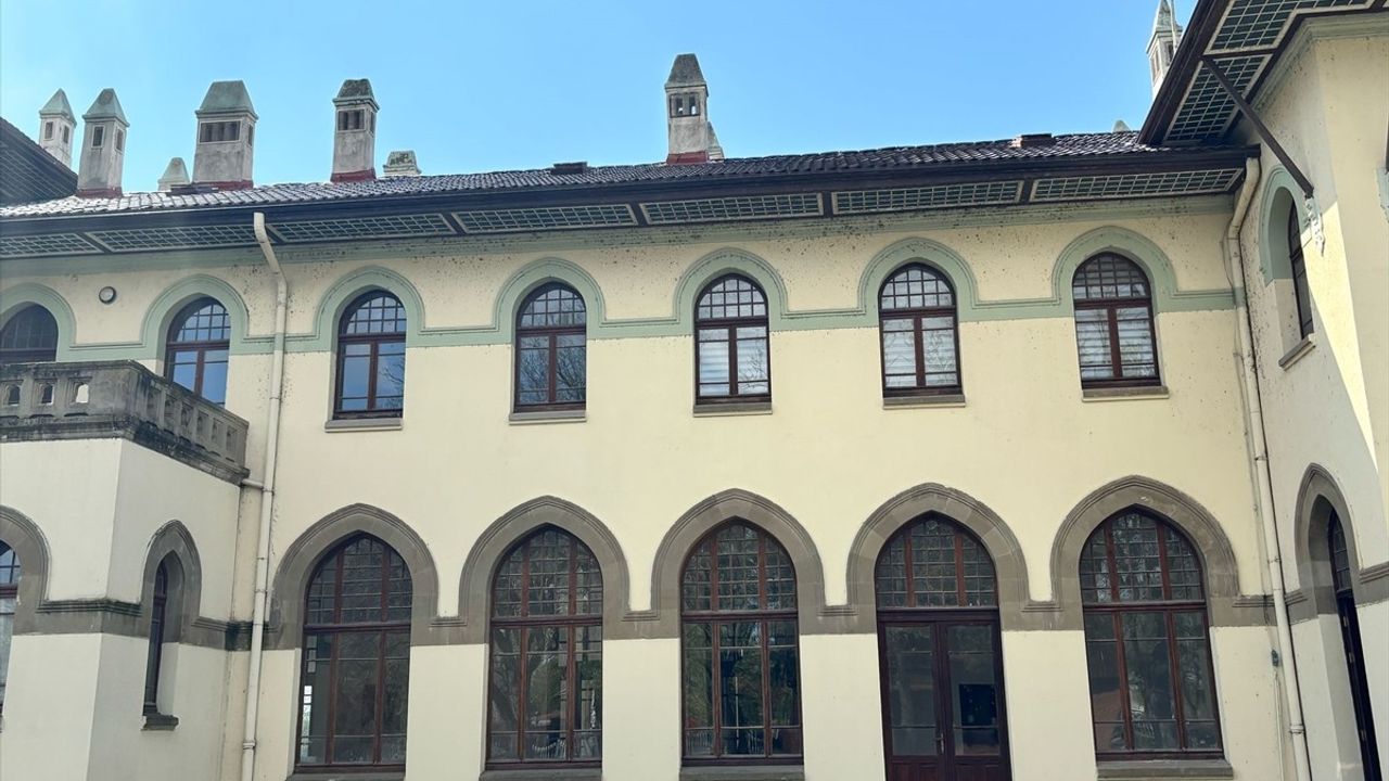 Edirne'deki Tarihi Tren Garı Dronla Temizlendi
