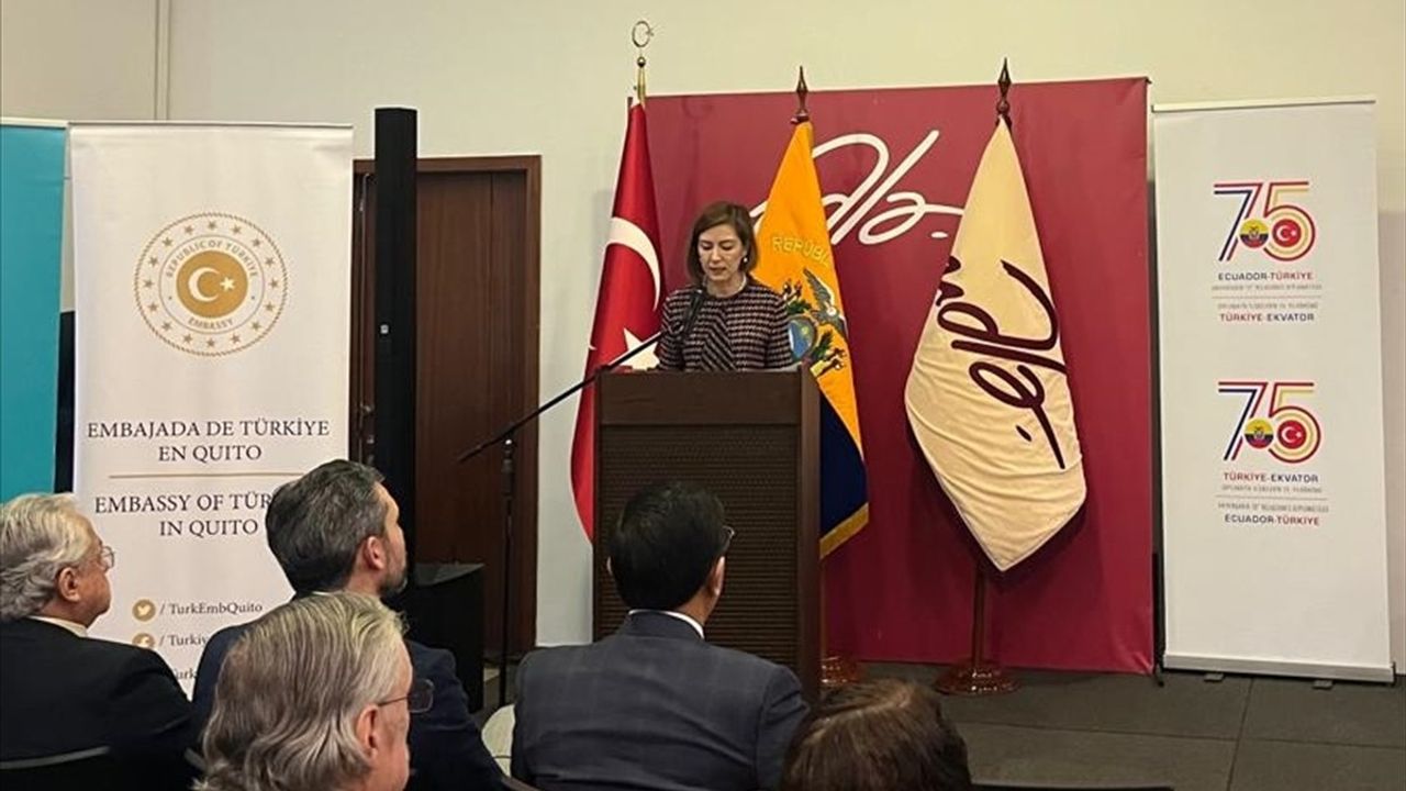 Ekvador'da Türkiye ile Akademik Buluşma Etkinliği Gerçekleşti