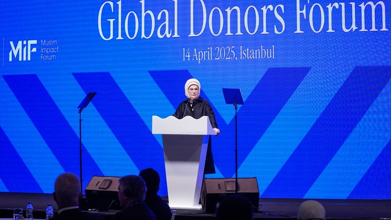 Emine Erdoğan'a 'En İyi Kadın Lider Ödülü' Global Donörler Forumu'ndan