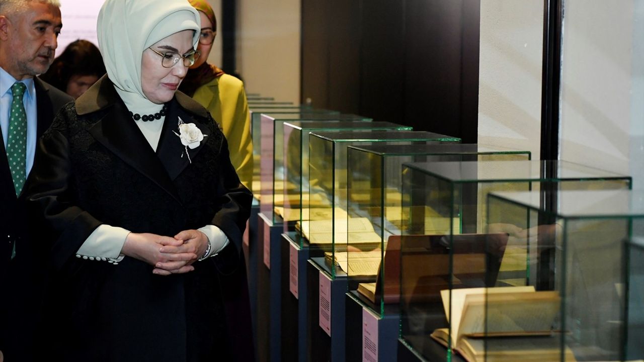 Emine Erdoğan, 'Saklı Kalanlar' Sergisinin Açılışını Gerçekleştirdi