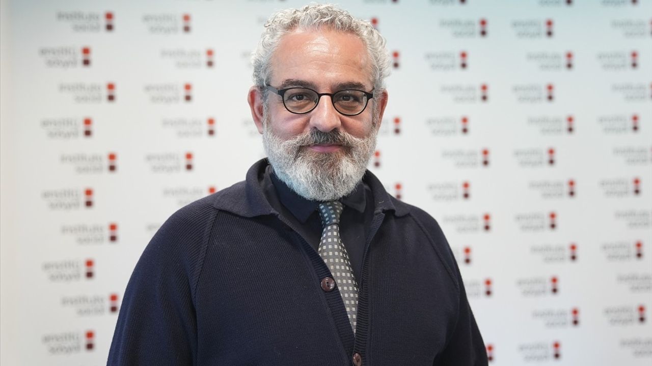 Enstitü Sosyal, 'Dijital Dünyada Çocuk Hakları Sözleşmesi'ni Tanıttı