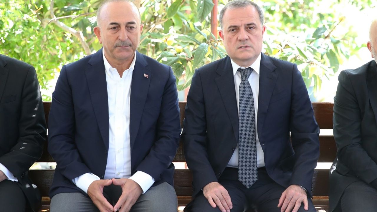 Ersoy ve Bayramov'dan Mevlüt Çavuşoğlu'na Taziye Ziyareti
