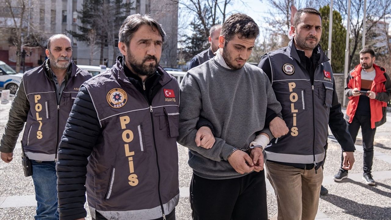 Erzurum'da Eşini Boğarak Öldüren Kişi Tutuklandı