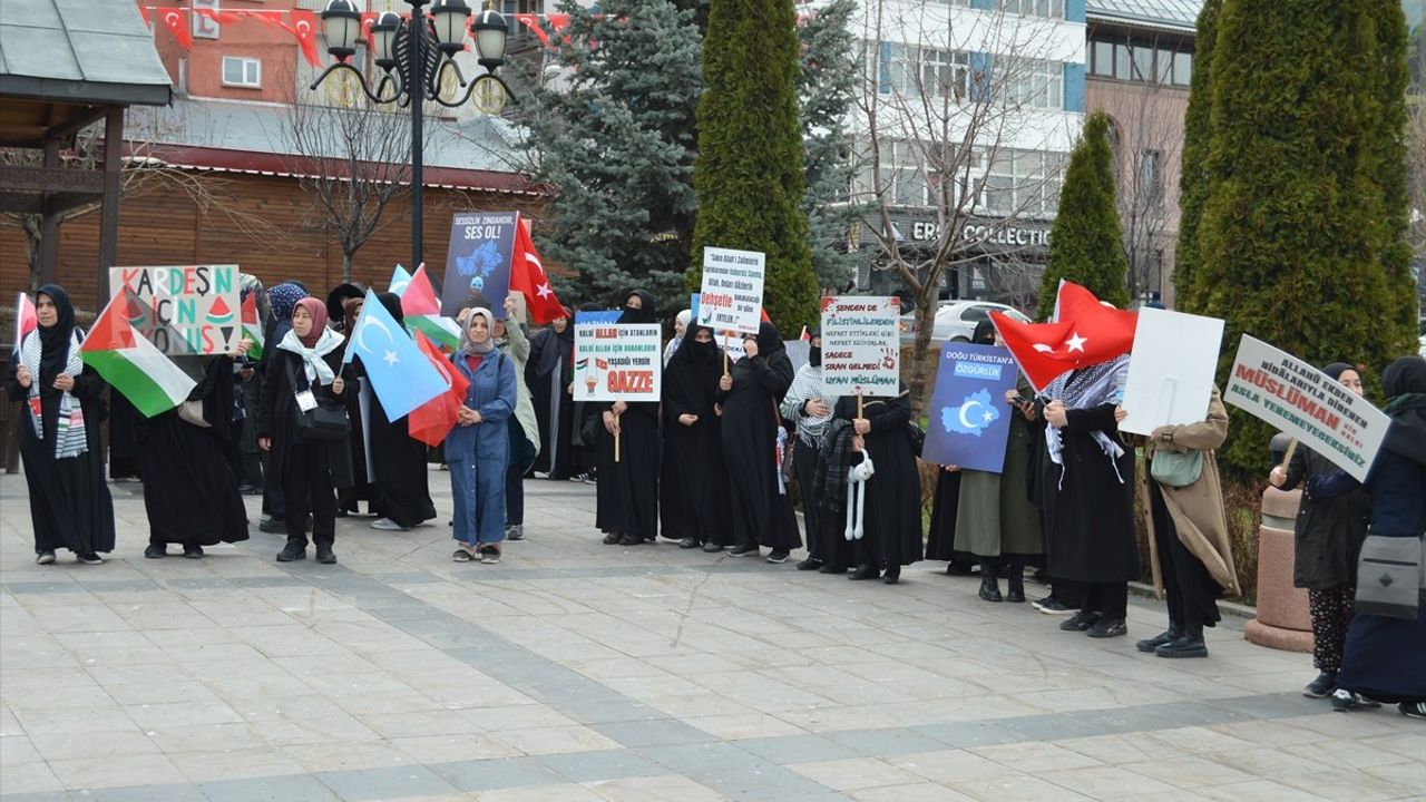 Erzurum'da Hekim ve Sağlıkçılar 75 Haftadır Gazze İçin Yürüyüş Yapıyor