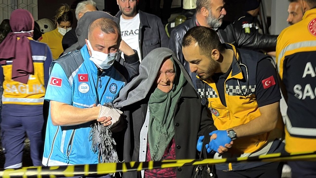 Erzurum'da Yangın: 16 Kişi Dumandan Etkilendi, Şüpheli Gözaltında