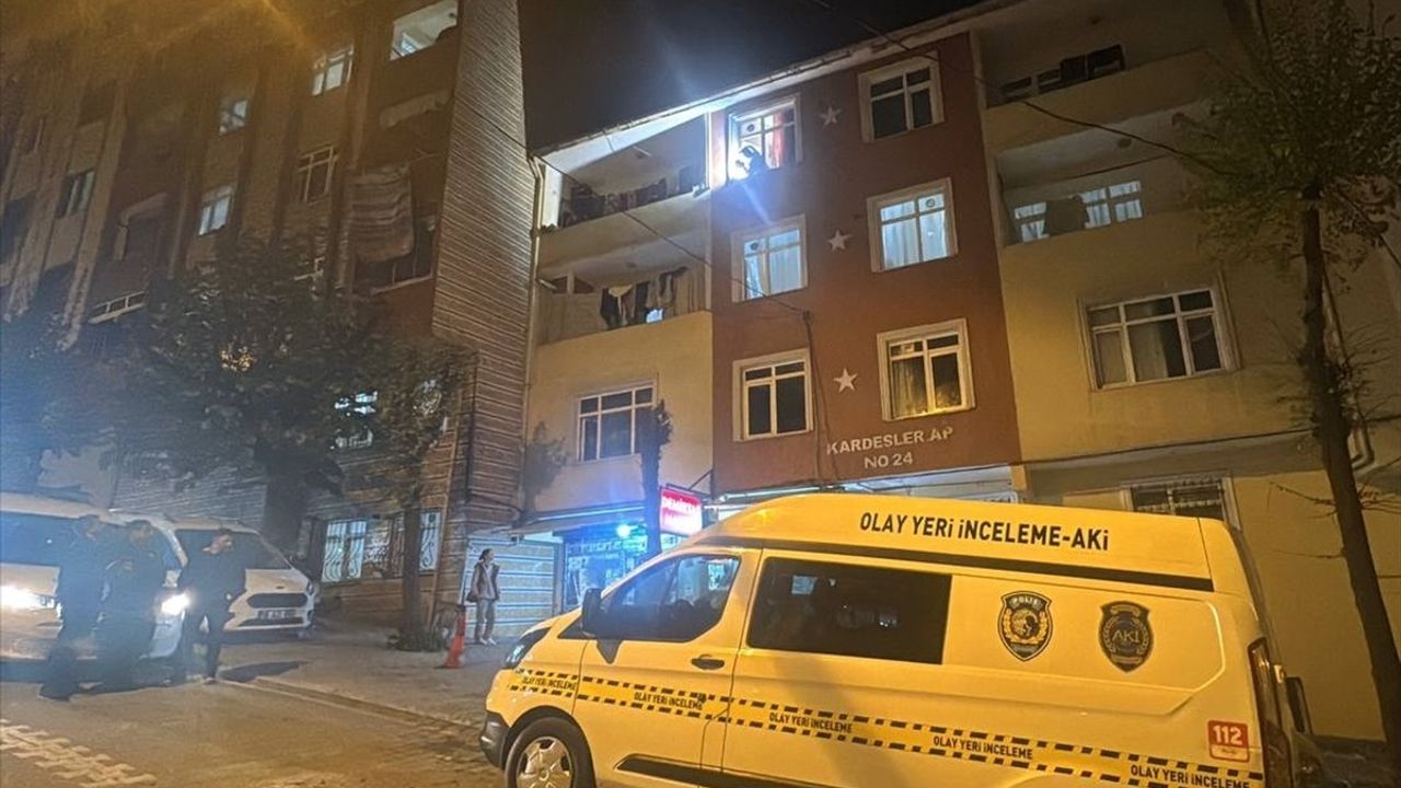 Esenyurt'ta Pencereden Düşen Mısırlı Genç Kız Ağır Yaralandı