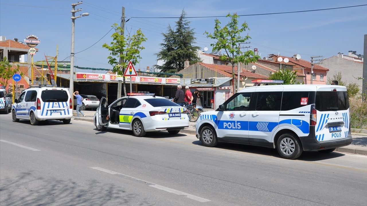 Eskişehir'de Kovalamaca: 'Dur' İhtarına Uymayan 3 Şüpheli Yakalandı