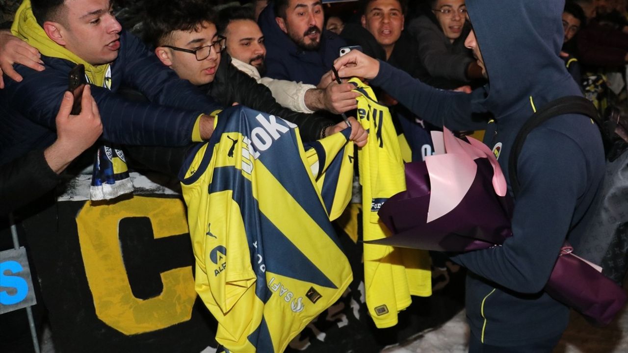 Fenerbahçe, Sivas'a Ulaştı: Maç İçin Hazırlar