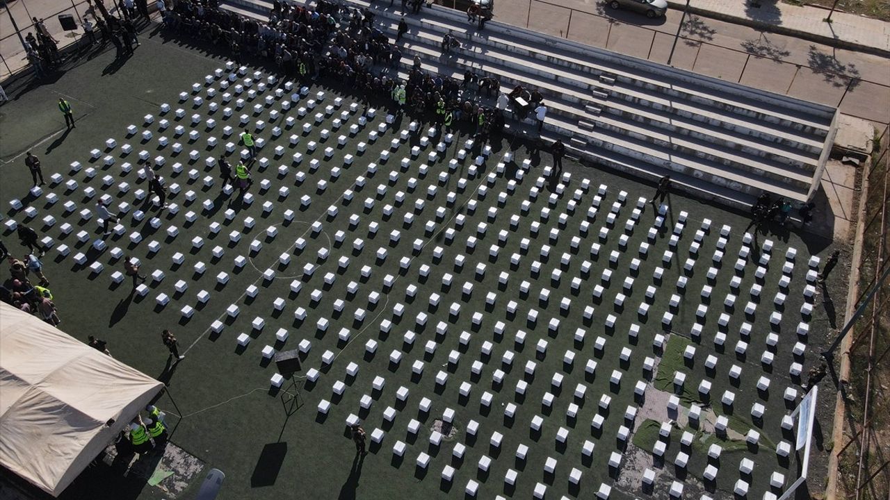 Fetih İnsani Yardım Vakfı'ndan Suriye'ye Gıda Yardımı