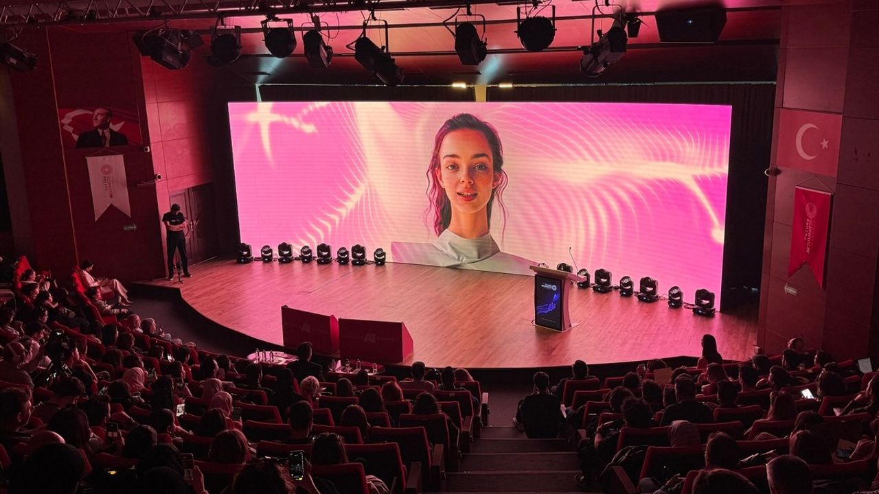 Future AI Summit'25 Zirvesi İstanbul'da Başladı