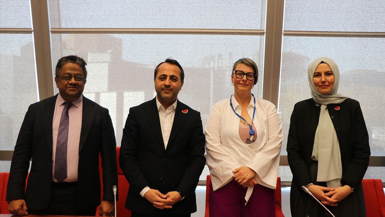 Gazzeliler İçin Gazze'yi Yeniden İnşa Etmek Paneli Strazburg'da Yapıldı