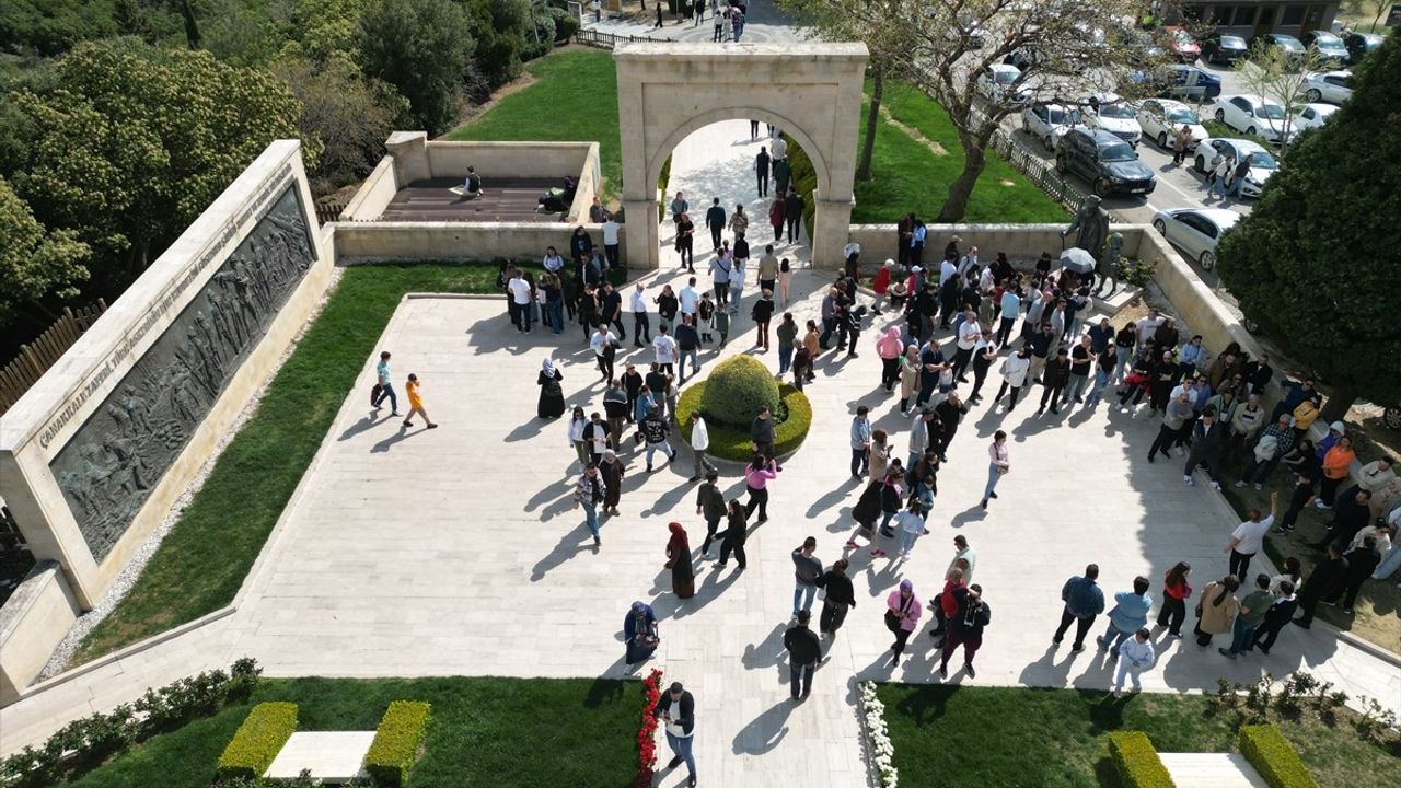 Gelibolu Yarımadası'nda Ramazan Bayramı Yoğunluğu