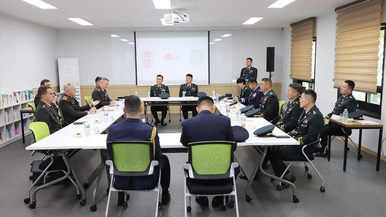 Genelkurmay Başkanı Metin Gürak'tan Güney Kore Ziyareti