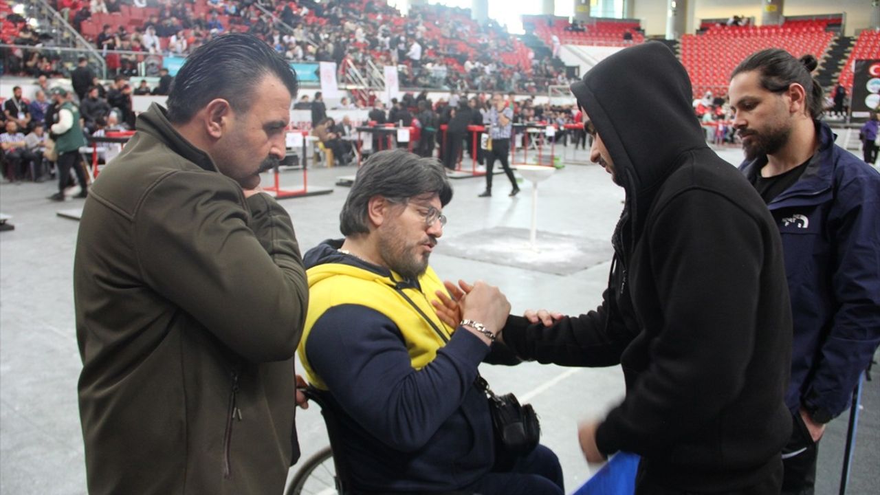 Gökhan Seven, Bilek Güreşinde 41. Zaferini Kazandı!