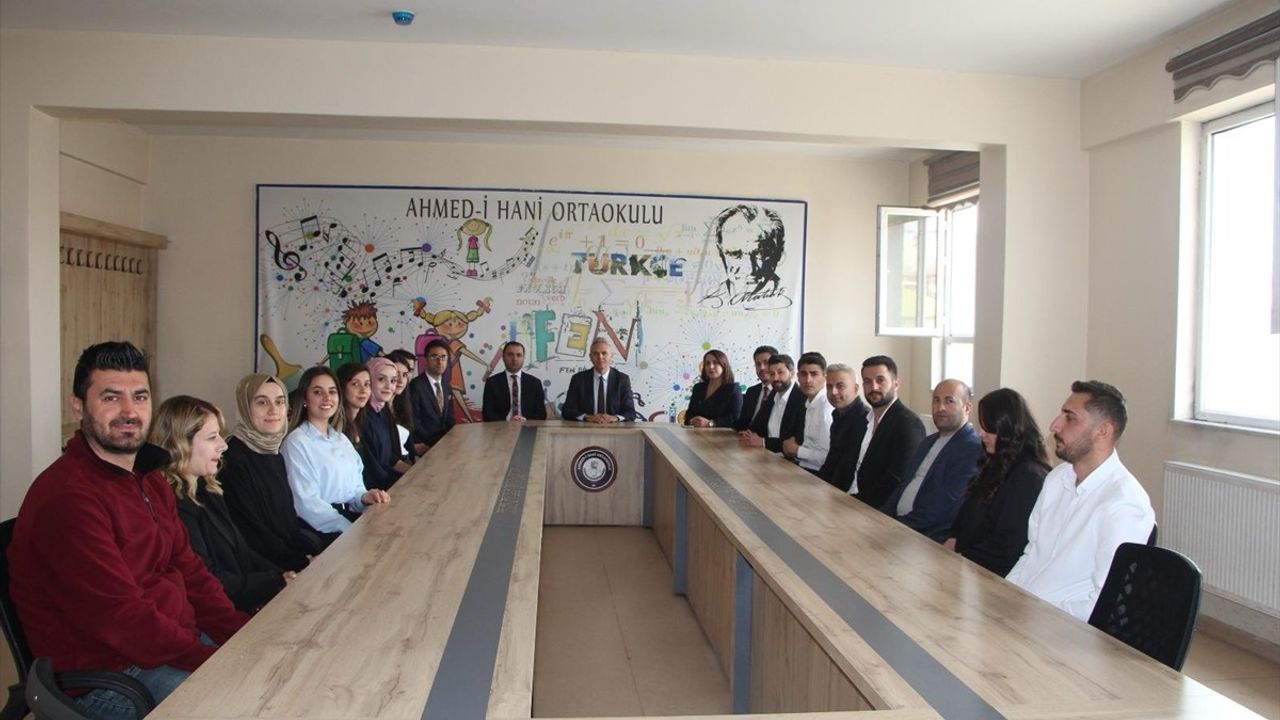 Hakkari'de Eslem Teker'in Adı Kütüphanede Yaşatılacak