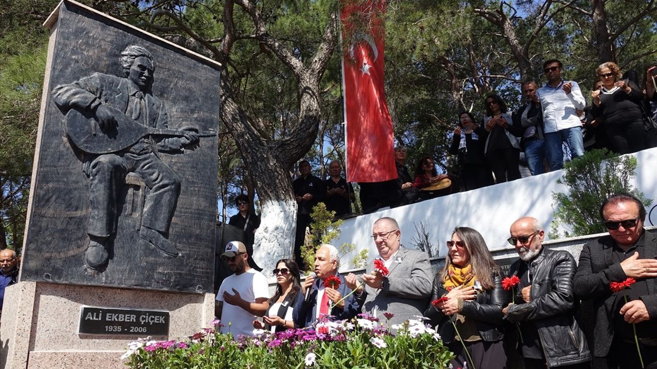 Halk Ozanı Ali Ekber Çiçek, 19. Vefat Yıldönümünde Anıldı