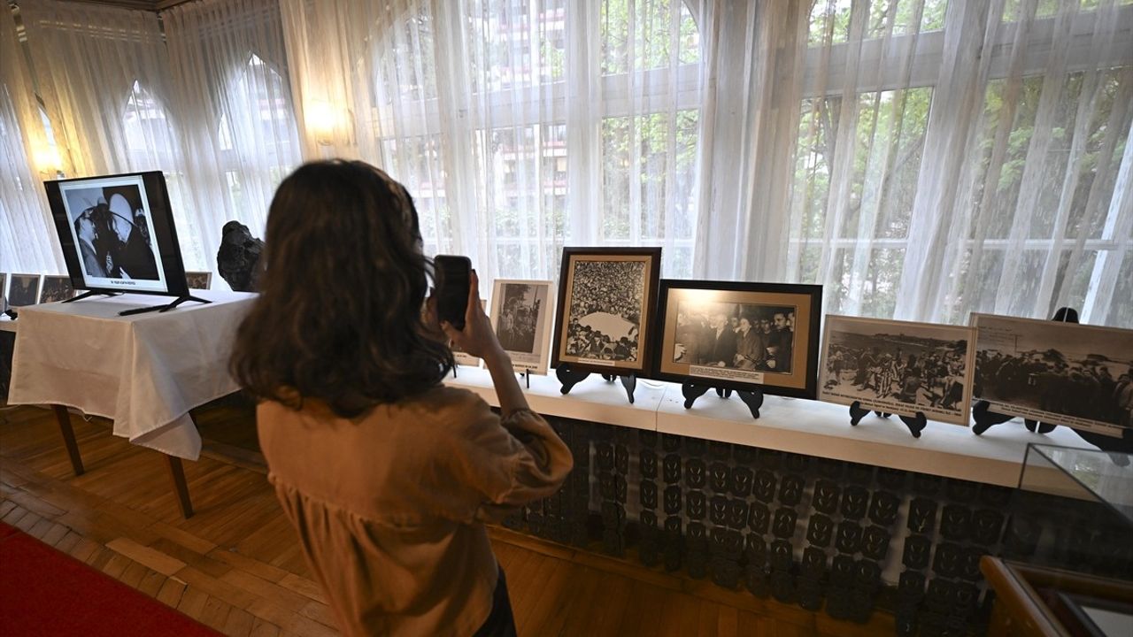 Halkın İsmet Paşa'sı Sergisi Pembe Köşk'te Kapılarını Açtı