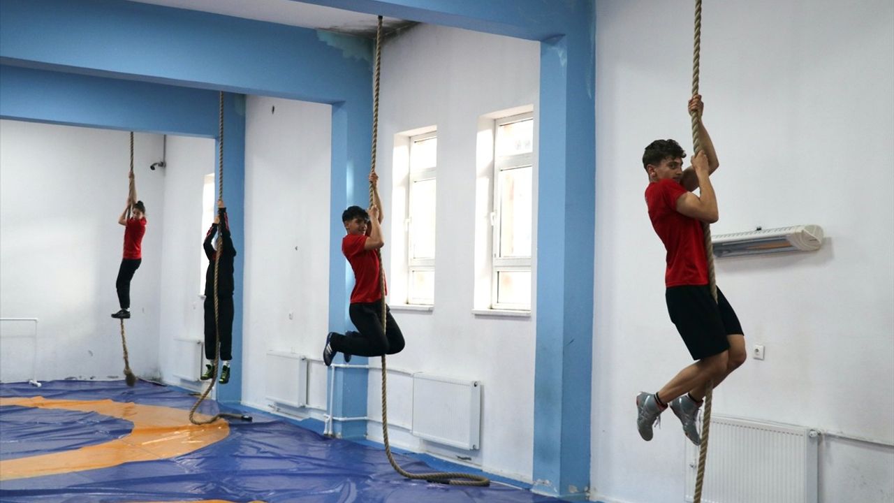 Hamza Yerlikaya, 'Asrın Güreşçisi'ni Rol Model Alıyor