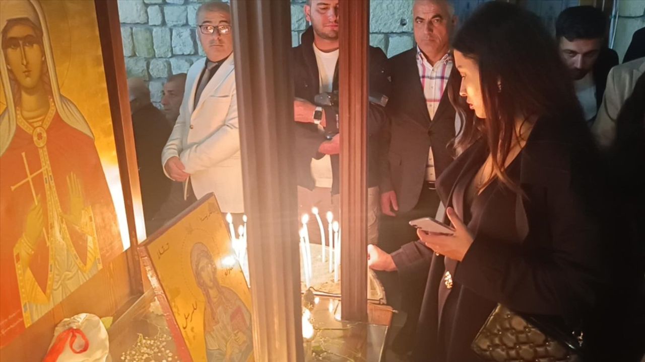 Hatay'da Coşkuyla Paskalya Ayini Gerçekleştirildi