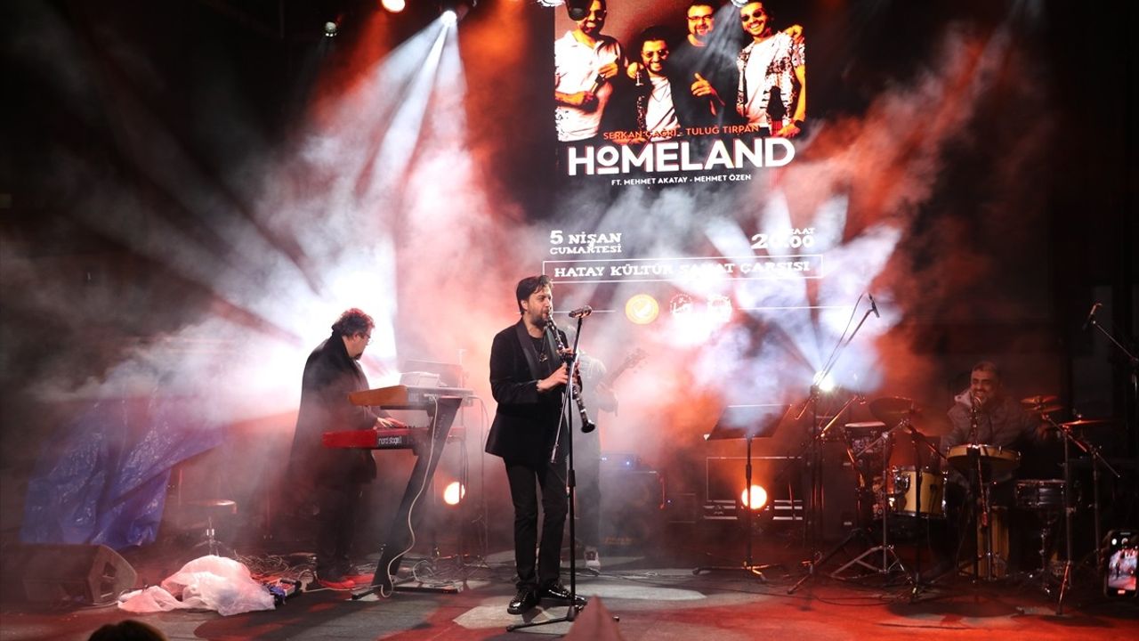 Homeland Grubu Hatay'da Konserle Müzikseverlerle Buluştu