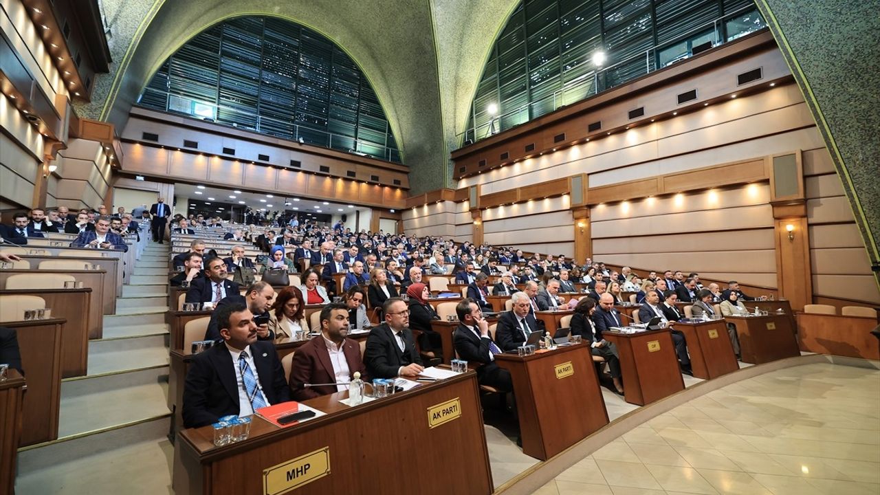 İBB'deki Borç Krizi: 264 Milyar Liralık Toplam Borç Gündemde