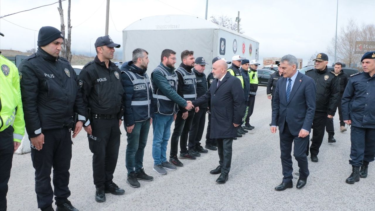 İçişleri Bakan Yardımcısı Sağlam, Yozgat'ta Sahipsiz Hayvan Barınaklarını İnceledi