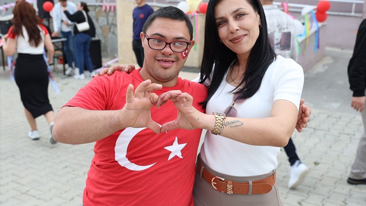 Iğdır'da Özel Çocuklar 23 Nisan'ı Coşkuyla Kutladı