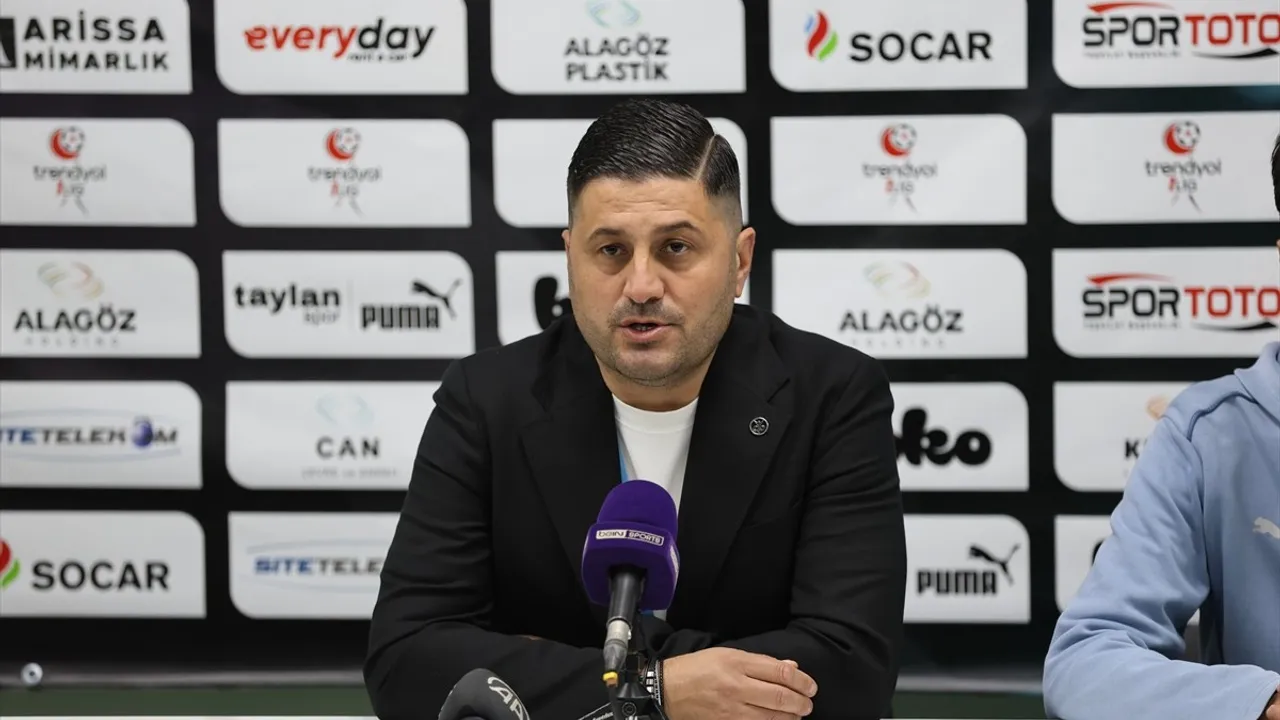 Iğdır FK'dan Şok Zafer: Sakaryaspor'u 4-0 Yendiler