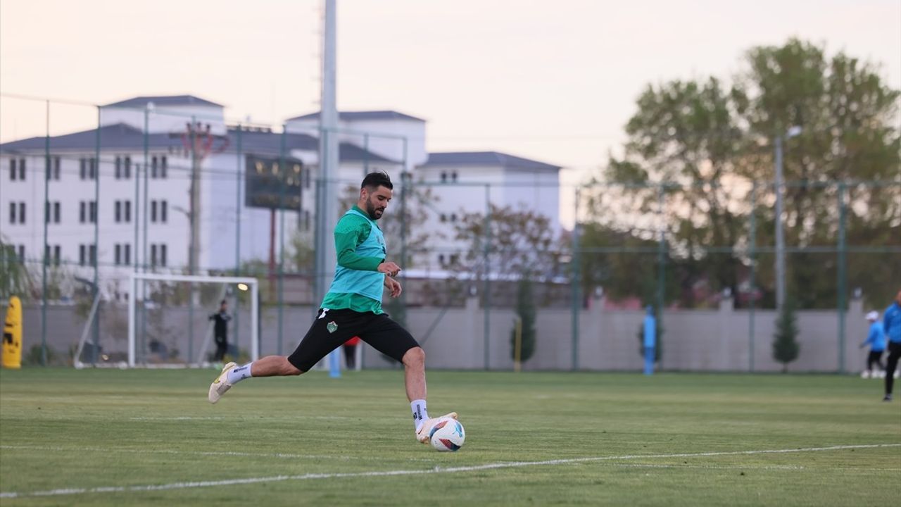 Iğdır FK, Play-Off Hedefi İçin Sakaryaspor'u Bekliyor