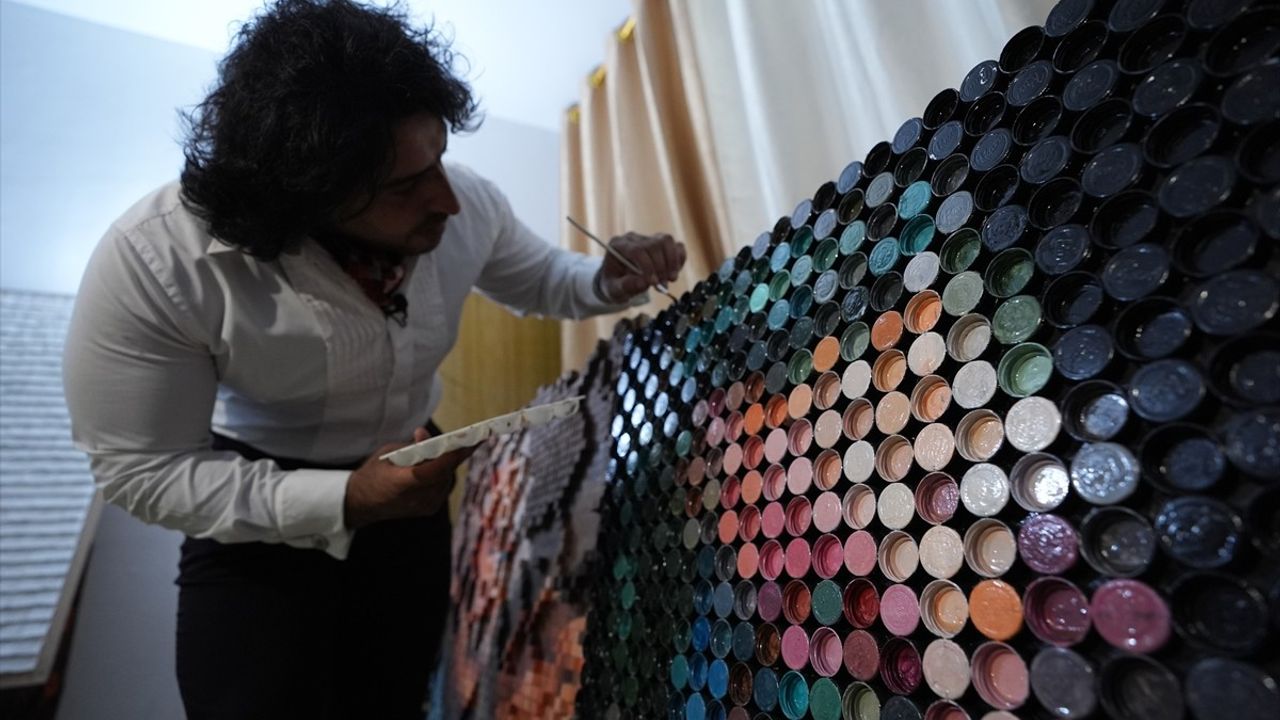 Iraklı Ressam Selman Kerim'den Sıradışı Çivi ve Piksel Sanatı