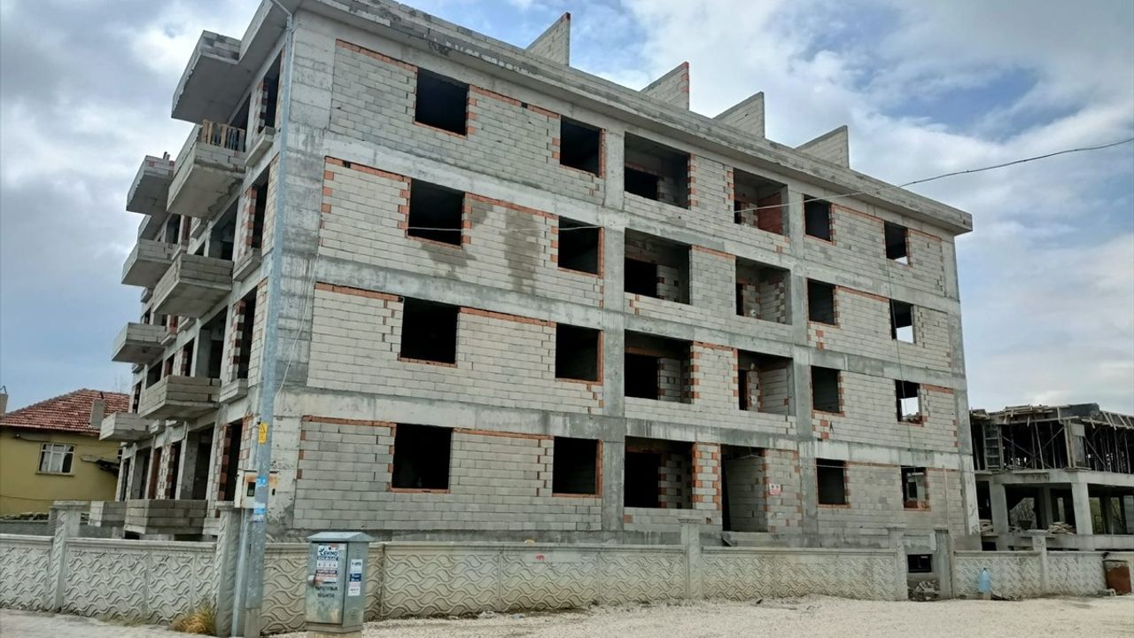 Isparta'da İnşaatta Asansör Boşluğuna Düşen İşçi Hayatını Kaybetti