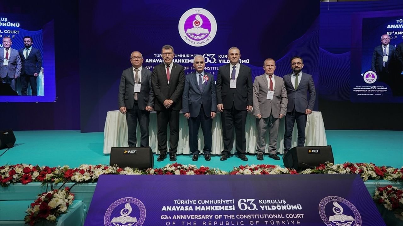 İstanbul'da '21. Yüzyılda Anayasa Yargısının Geleceği' Sempozyumu Tamamlandı