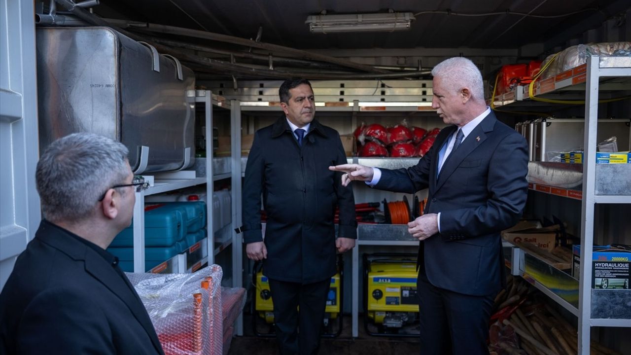 İstanbul'da Afet Farkındalık Eğitimi Başladı: Vali Gül'den Önemli Açıklamalar