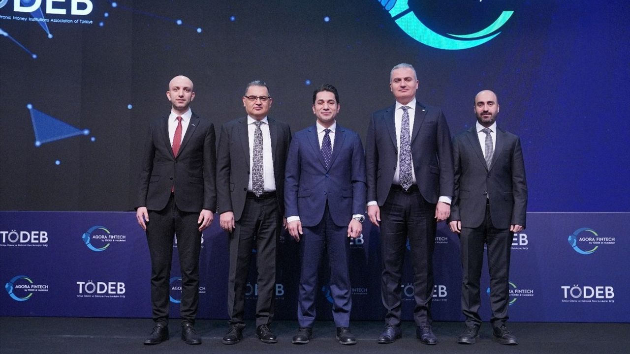 İstanbul'da Agora Fintech Fuarı İkinci Kez Kapılarını Açtı