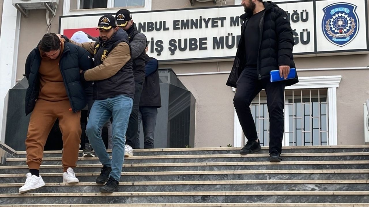 İstanbul'da Dolandırıcılık Operasyonunda 5 Zanlı Tutuklandı