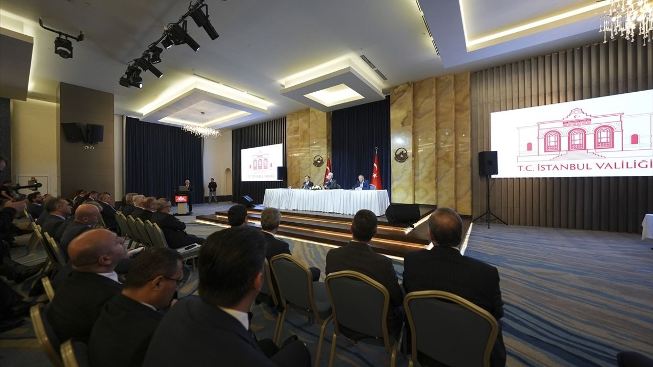 İstanbul Valisi Gül: Deprem Sonrası Kurumsal Kapasitemizi Gözden Geçirdik