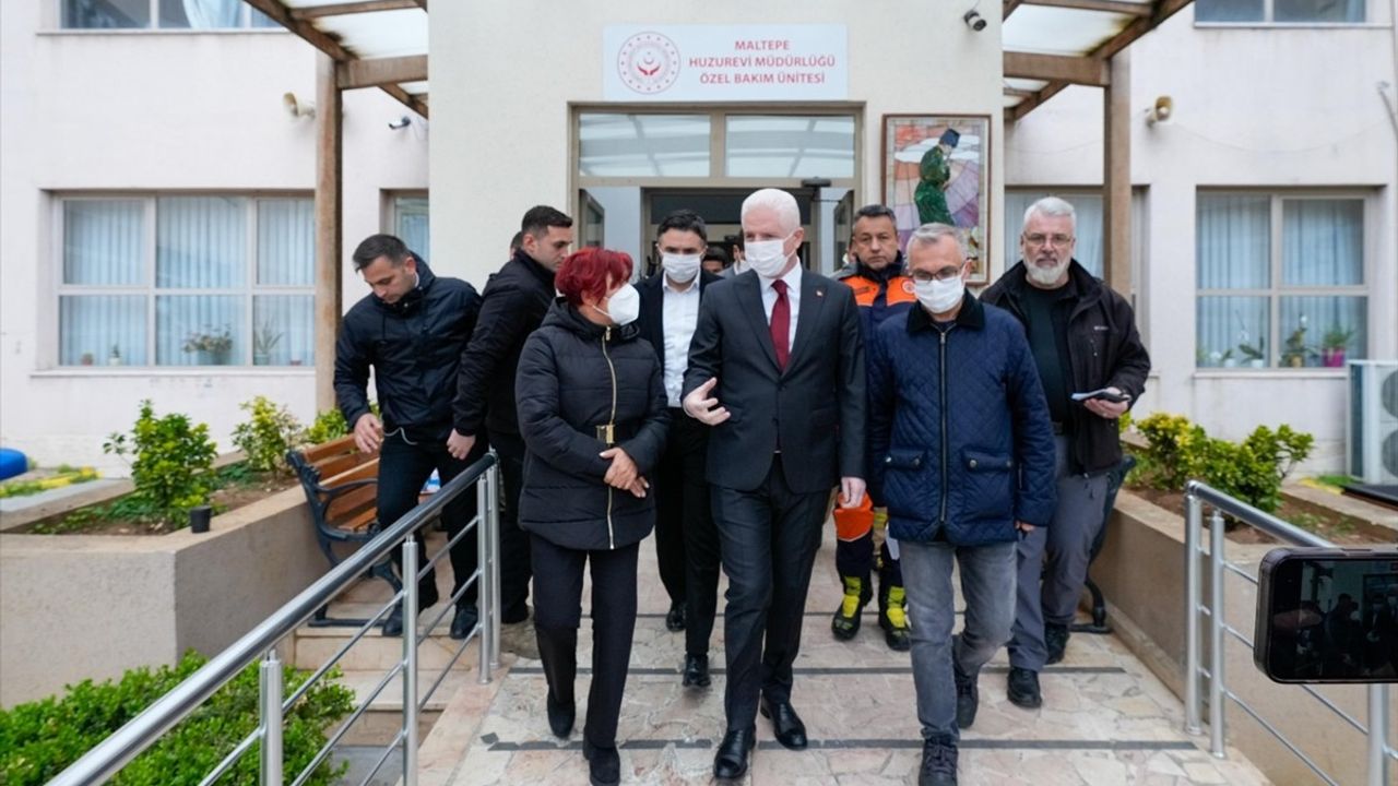 İstanbul Valisi Gül, Maltepe Huzurevi'nde Yangın İncelemeleri Yaptı