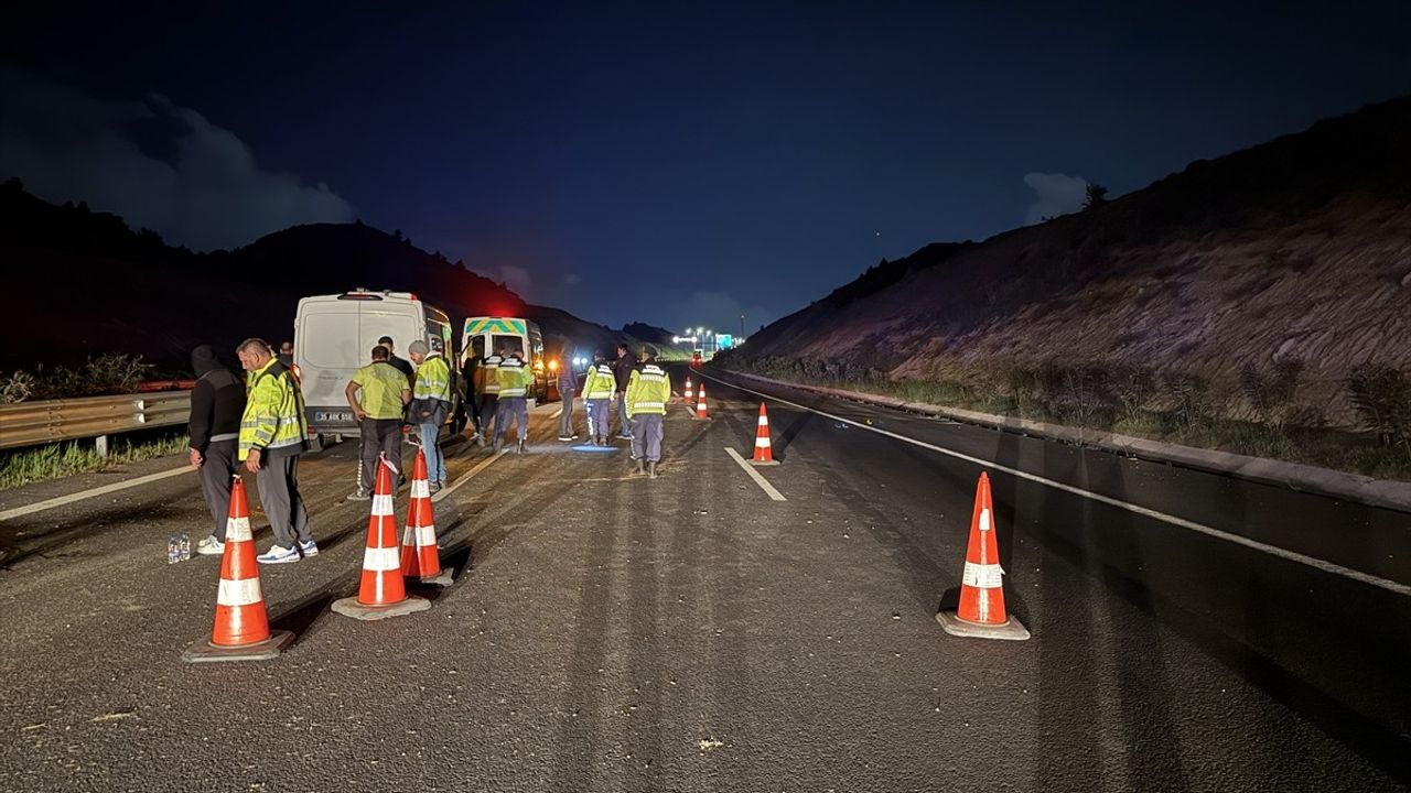 İzmir'de Minibüs Devri: 1 Ölü, 10 Yaralı