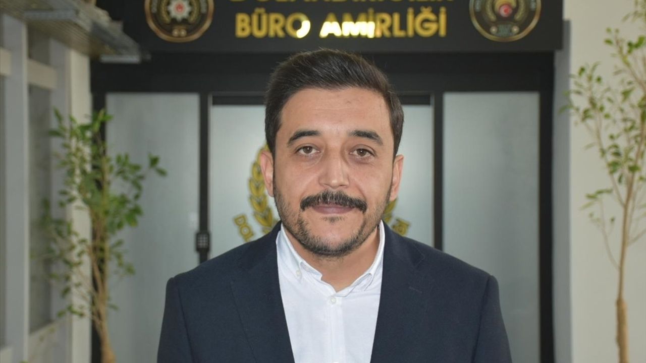 İzmir'de Sahte Servis Operasyonu: 7 Dolandırıcı Yakalandı!